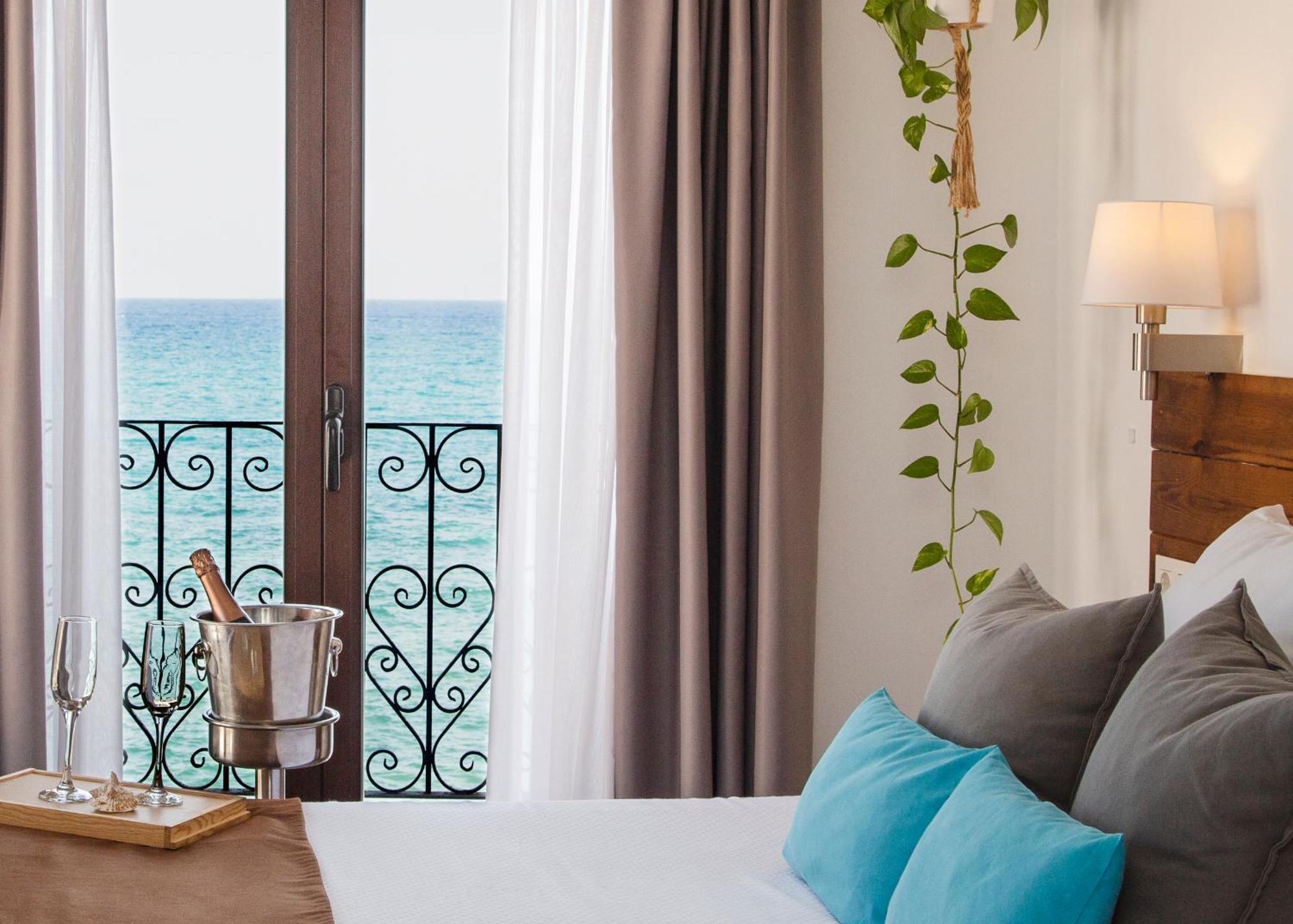 โอสตัล กาซา เดล มาร์ Hotel อัลเตอา ภายนอก รูปภาพ